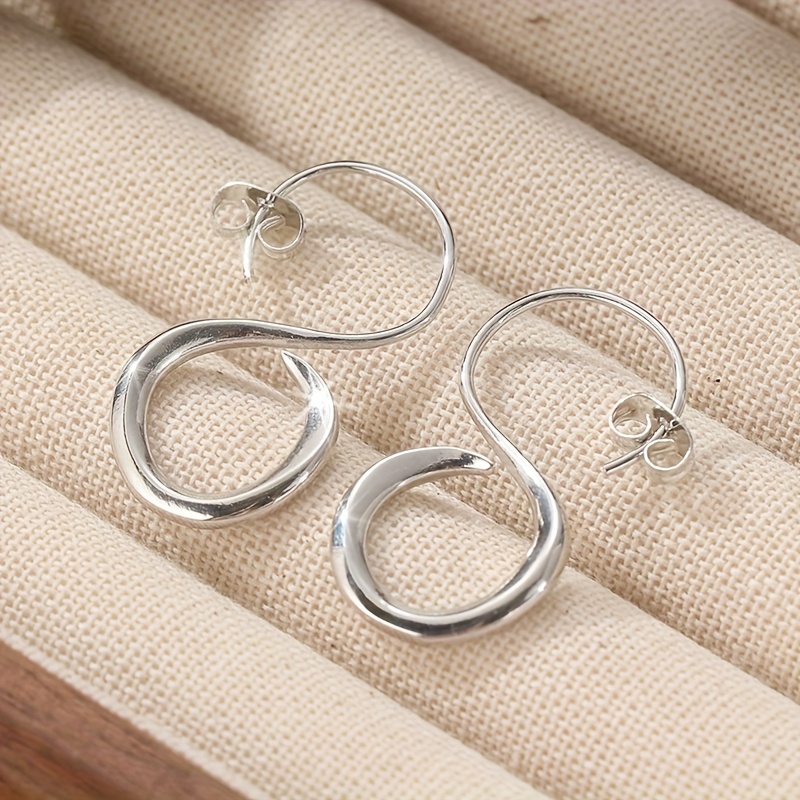 TEMU A Pair Of Handmade Vintage Silvery Copper Twisted Earrings, Easy Style Women's Circular Earrings, Suitable For Daily Party Wear