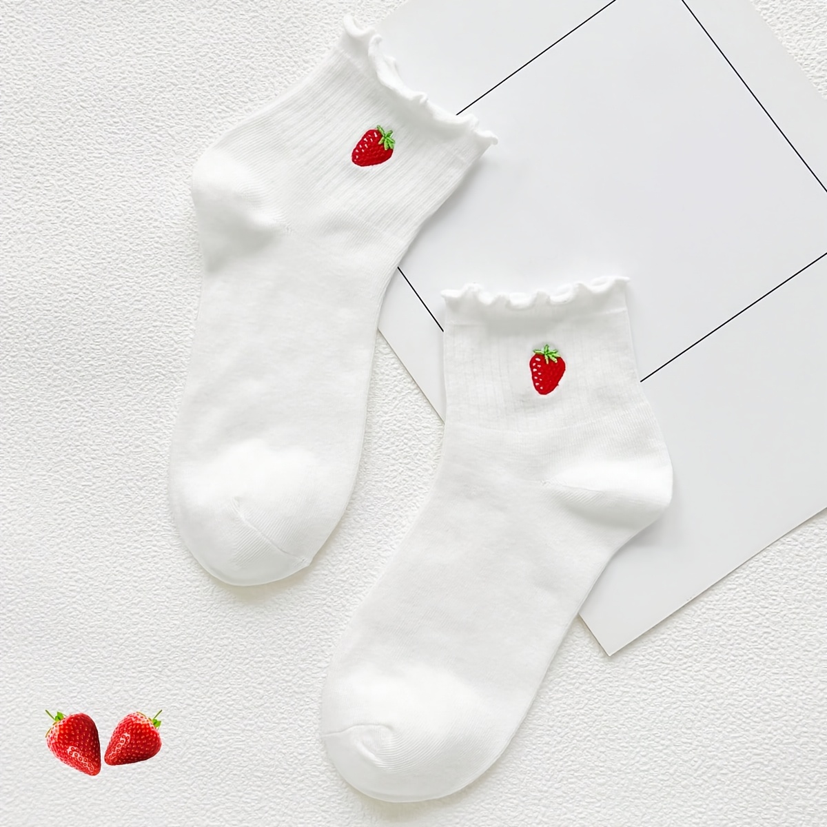 E-shop 1 Paar Süße Erdbeer Socken für Damen Lustige Socken Süße Socken Frucht Design Geschenk Socken für Freund Geschenk für Geburtstagsparty Verrückte