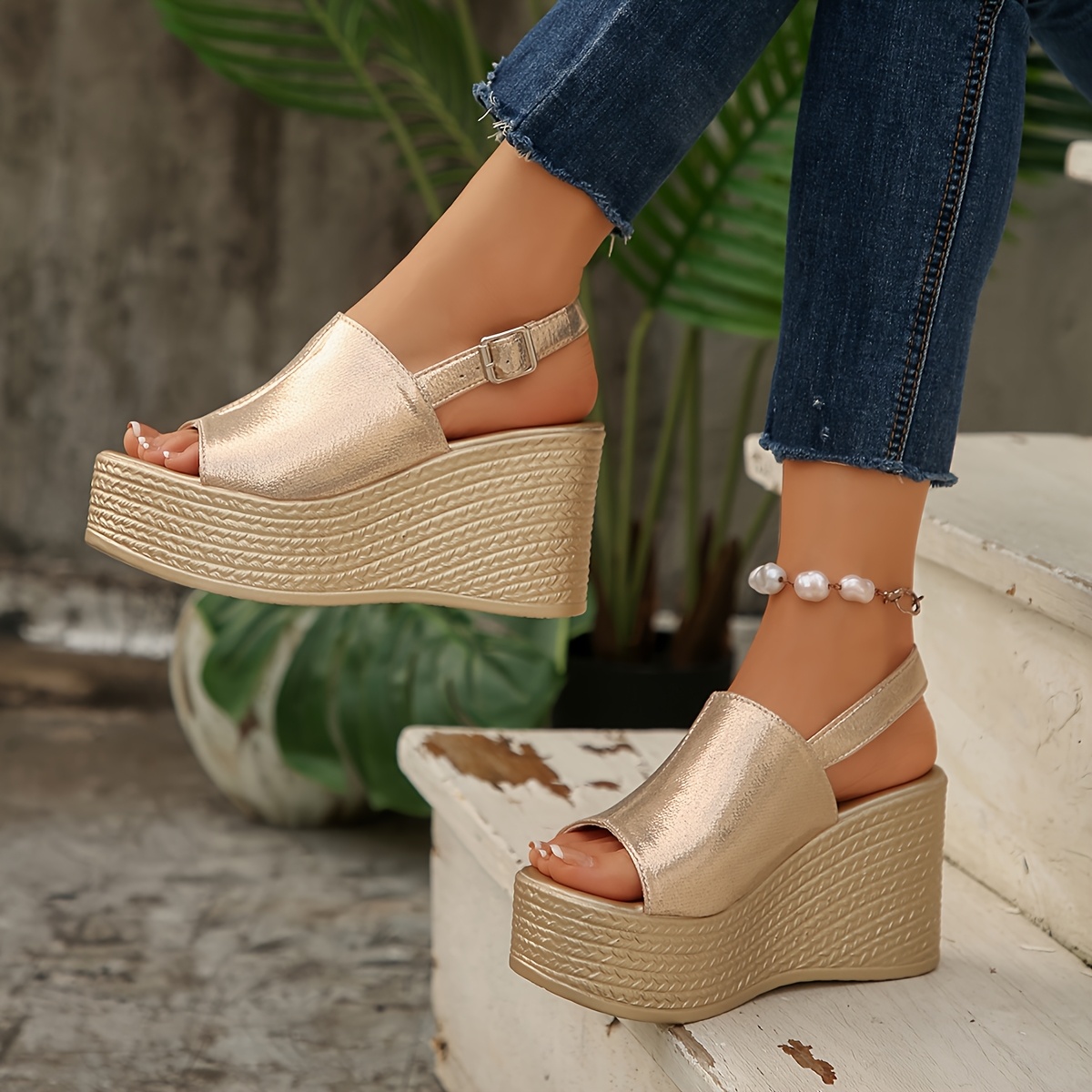 TEMU Sandales à semelle épaisse unie pour femmes, chaussures de plage d'été décontractées avec bride de cheville, chaussures à talon de cale