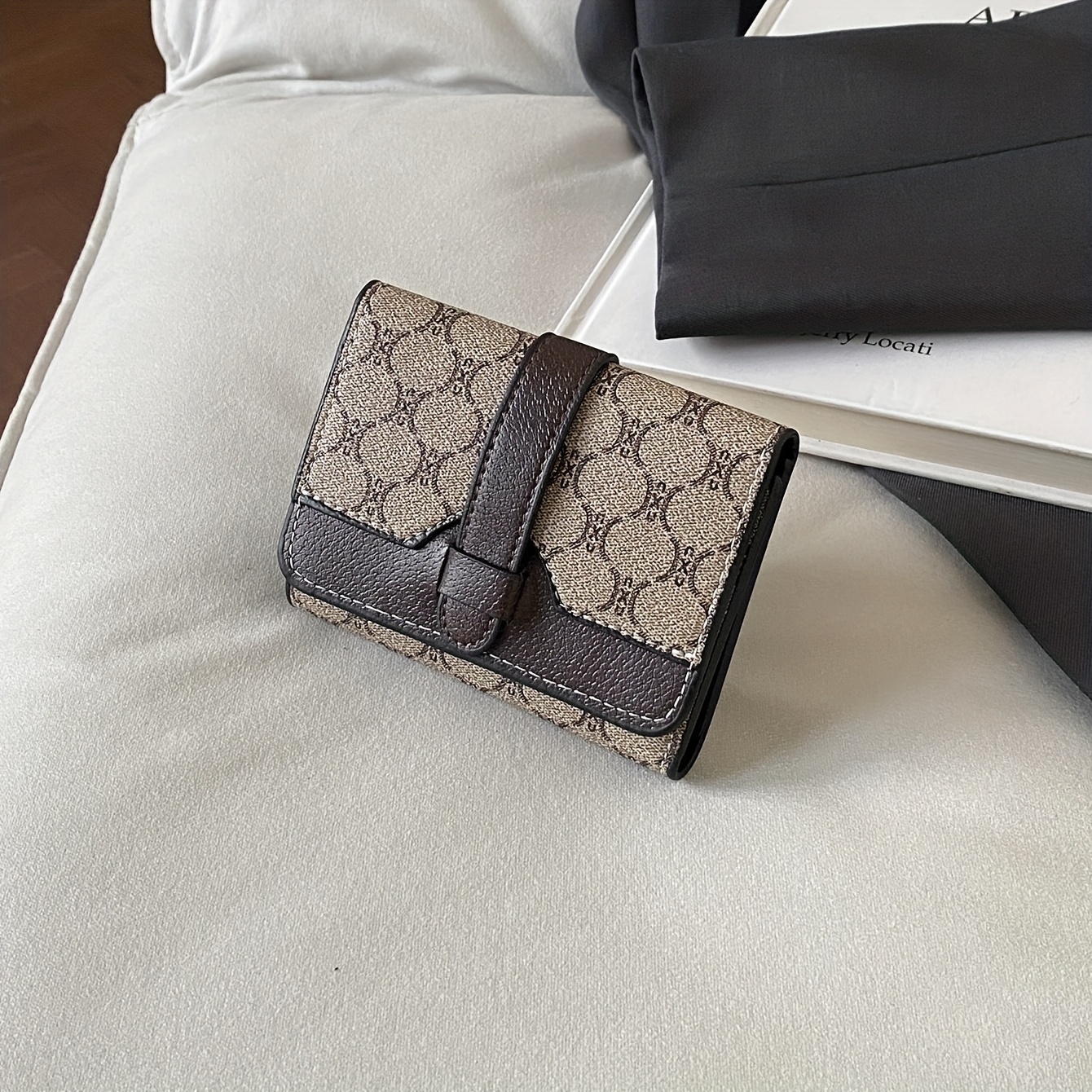 Image of New Women's Short Black Floral Print Wallet With Anti-theft Card Holder, Id Pouch, Credit Card Case, Stylish Lock, Design, Trendy With Multiple Card Slots, Lightweight Clutch