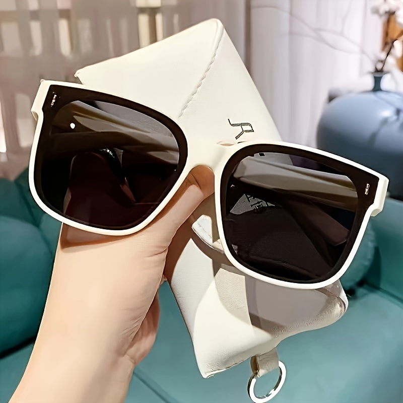 

Polarized Square Fit Over Glasses For Women And Men, Plastic Hinges, Perfect For Driving, Beach, Travel, And Fashion