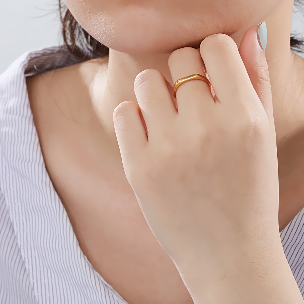 Minimalist Ins Style Ring with Clean Geometric Lines