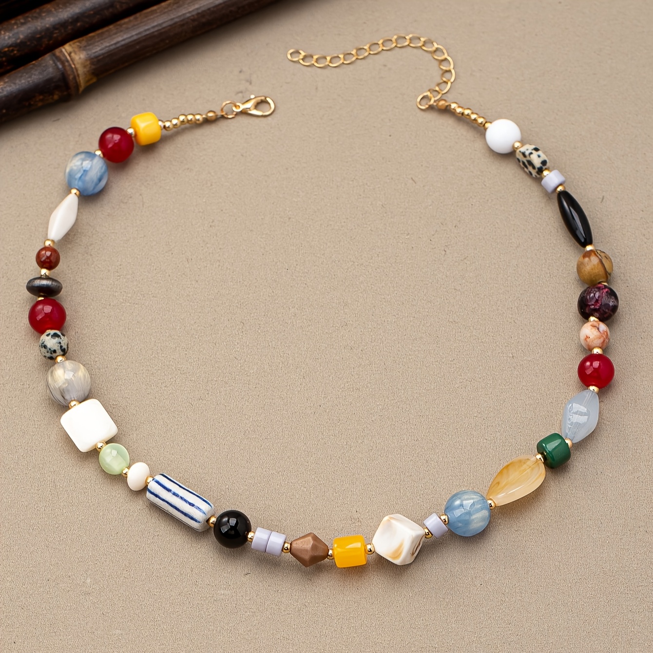 A98: A Fashionable, Minimalist, Niche, And Versatile Beaded Necklace