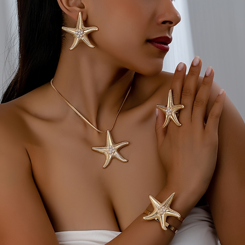E-shop Fünfteiliges modisches Set mit großem geometrischem Seestern-Anhänger, Halskette, Ohrringen, Ring offenem Armband für Damen, vielseitiger