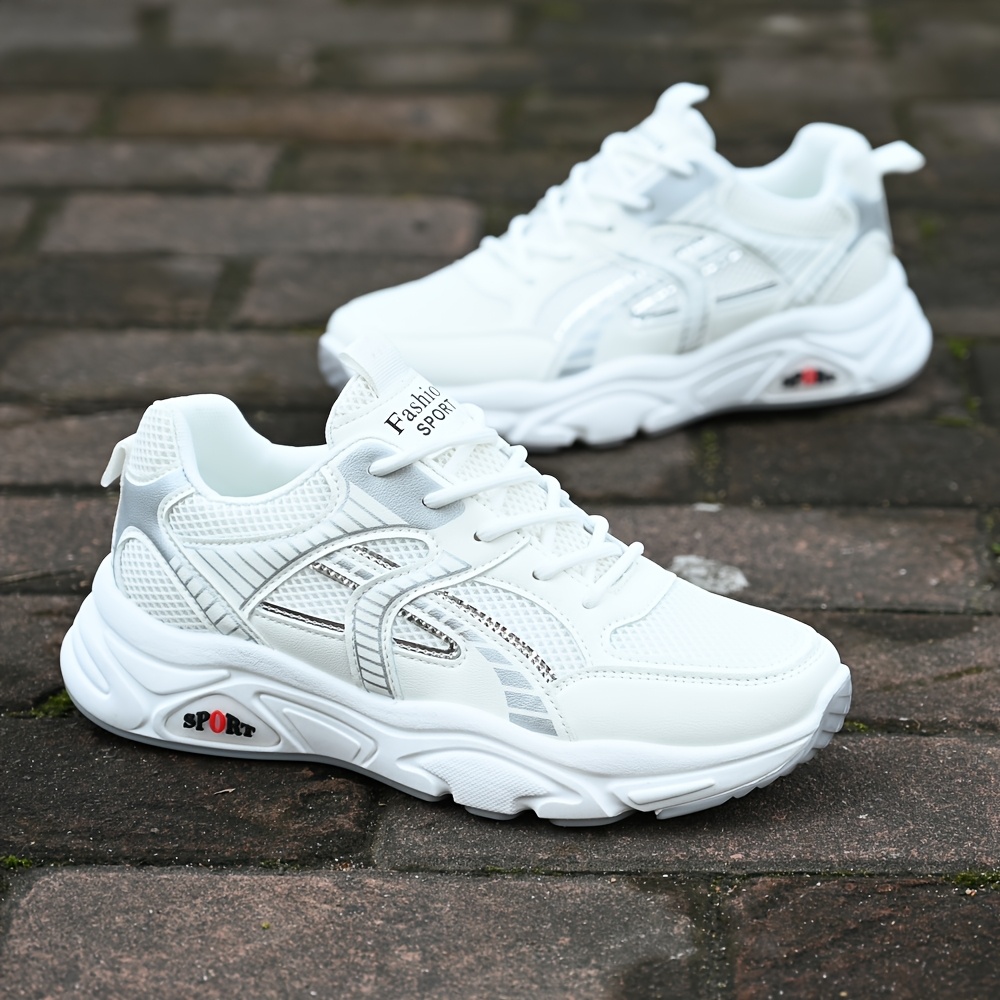 The New Casual Sneakers Are Lightweight And Breathable, Ensuring Comfort Throughout The Day. They Are Suitable for Running And Everyday Outdoor Activities, Featuring a Lace-Up Design And Double-Layer Mesh for a More Comfortable Fit