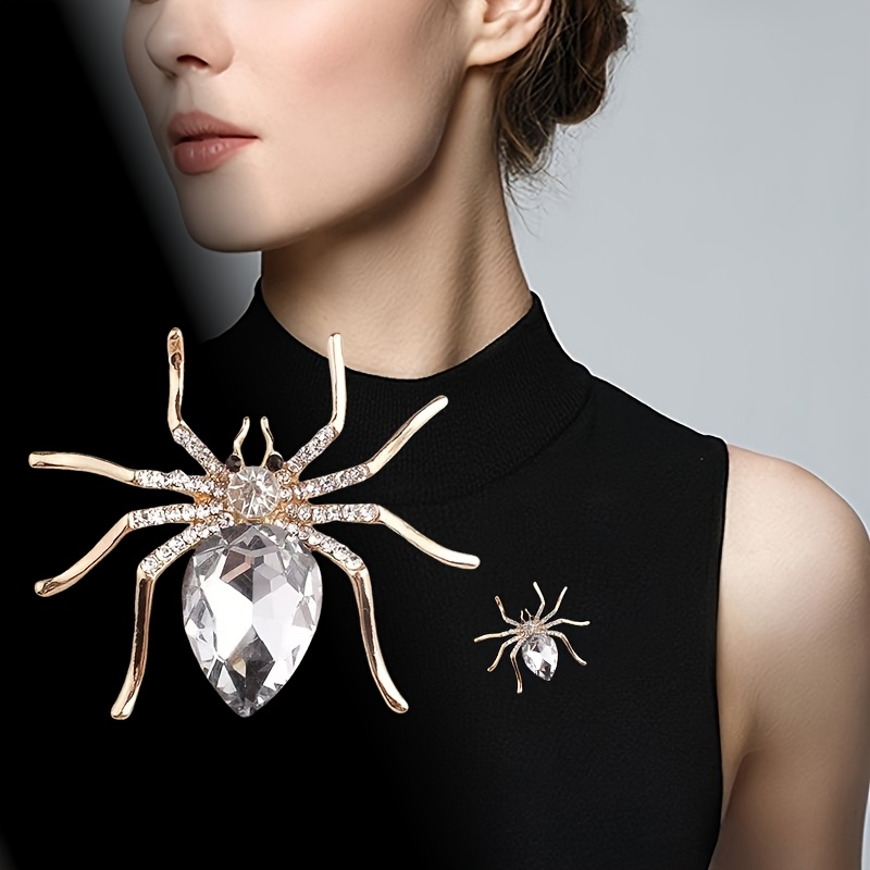 E-shop Ein luxuriöser Rhinochon-Spinnennetz-Brosche und Anstecknadel-Schmuck aus einem Stück, mit einem einzigartigen Design, das Vintage-Eleganz und