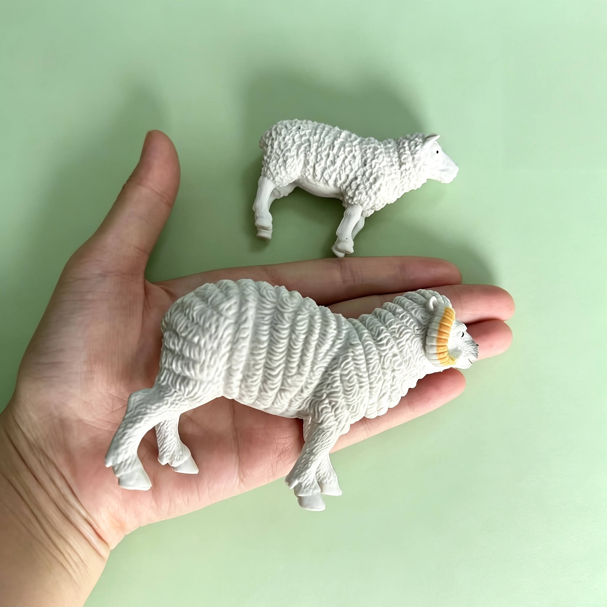2pcs Cow Set / 2pcs Sheep Set, Mini Animal Figurines