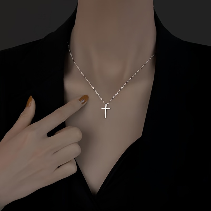 1pc Luxury Cross Pendant Clavicle Sweater Chain Jewelry