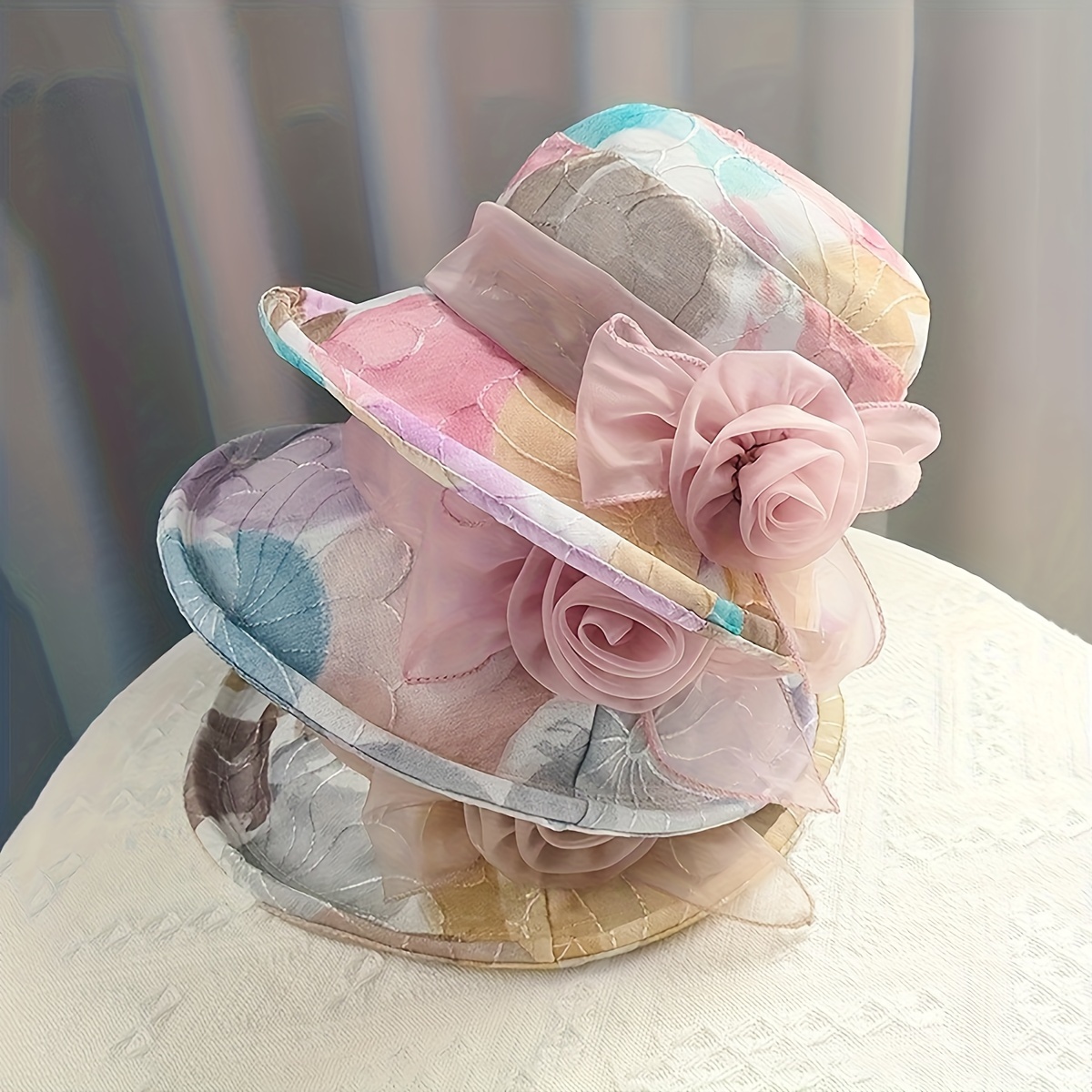 カラフルな花柄バケットハット バケット01 Flower Embroidery ブラック