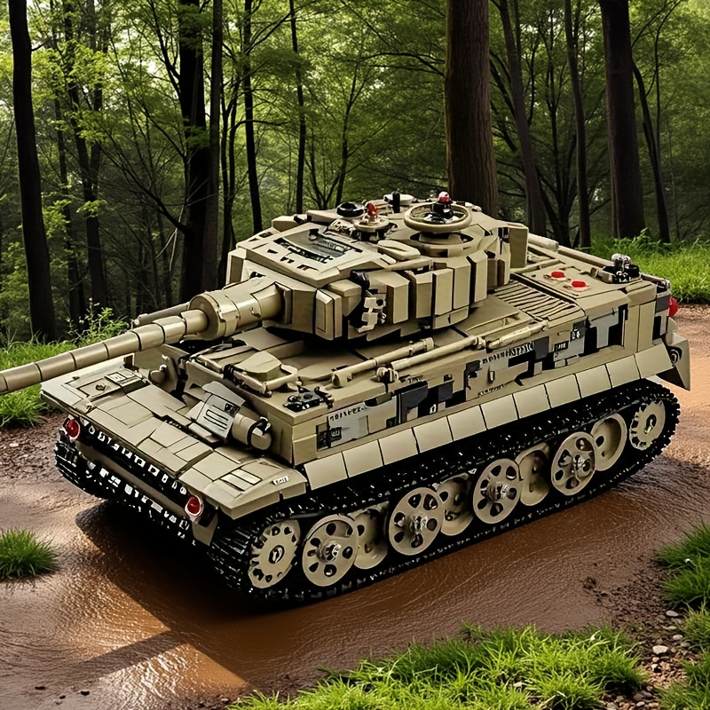 1008+Pcs Tank Building Block Model with Rotating Tracks