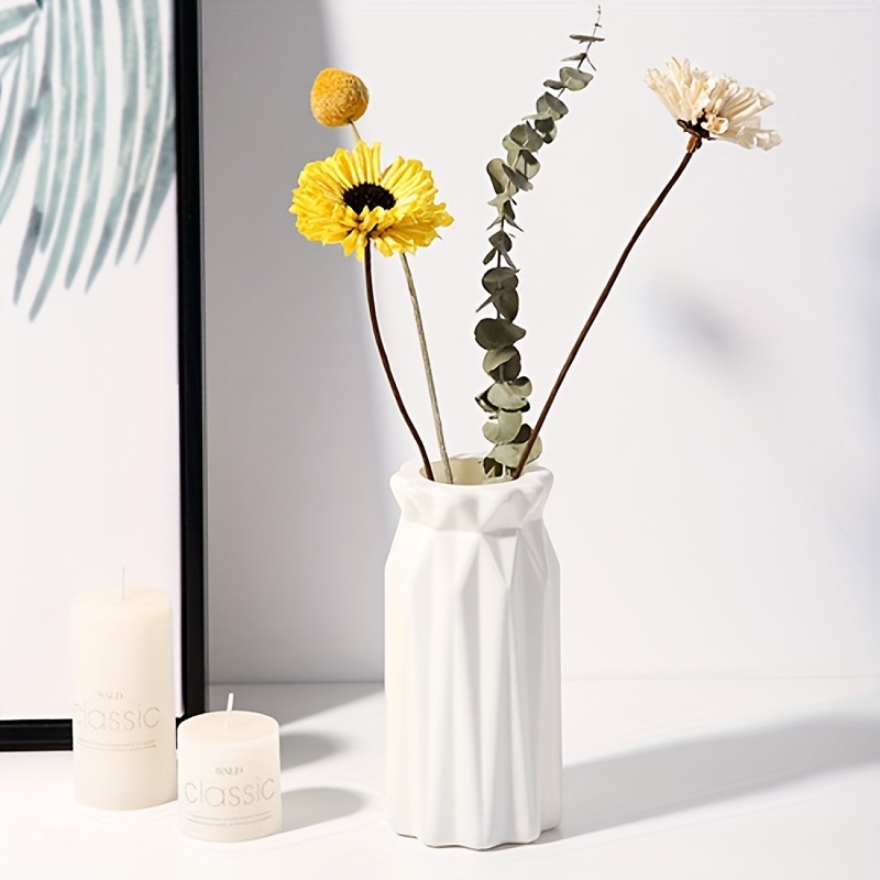 

-style Plastic Flower Vase For Home Decor, Featuring A Design For , Artificial Flowers. A Creative And Minimalist Art Piece, Ideal As A Holiday Gift Or Valentine's Present.