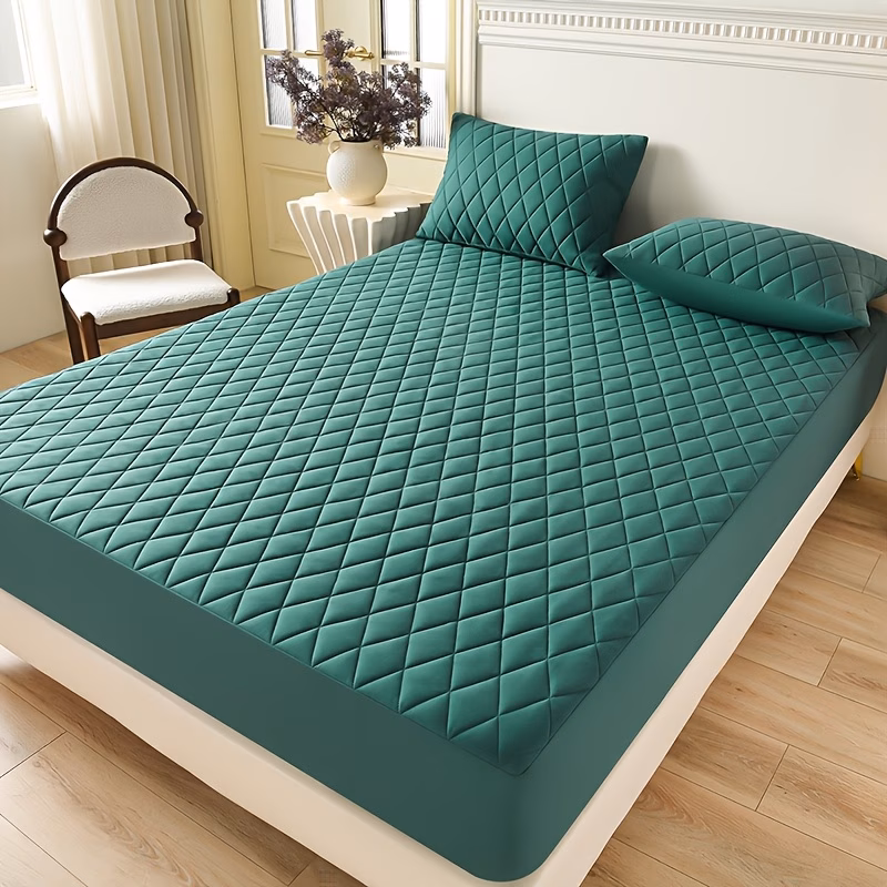 1pc luxurious ultra soft and comfortable fitted sheet thickened mattress protector with quilted padding layered fitted sheet pillowcases not included all in one bedding mattress cover ideal for bedrooms hotels guest rooms Product details 35