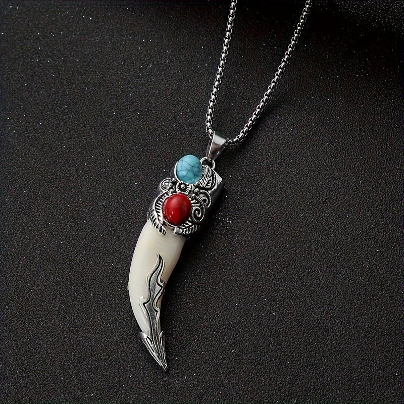 

Vintage Bohemian Style Wolf Tooth Shape Synthetic Gems Design Turquoise Inlaid Pendant Necklace Creative Female Gift