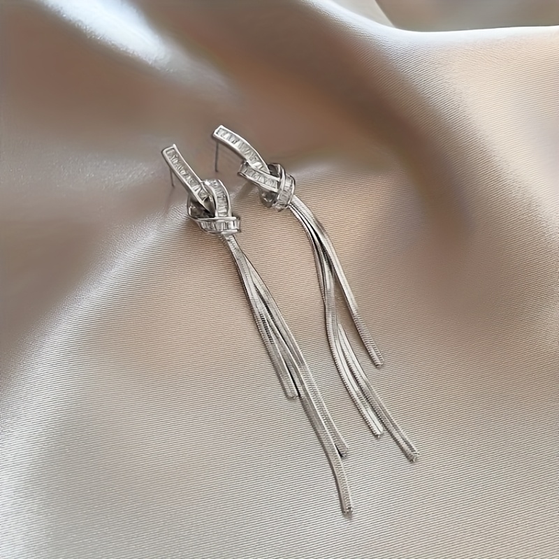 E-shop Luxuriöse, schimmernde Quaste-Ohrringe, modische, temperamentvolle High-End-Ohrschmuck