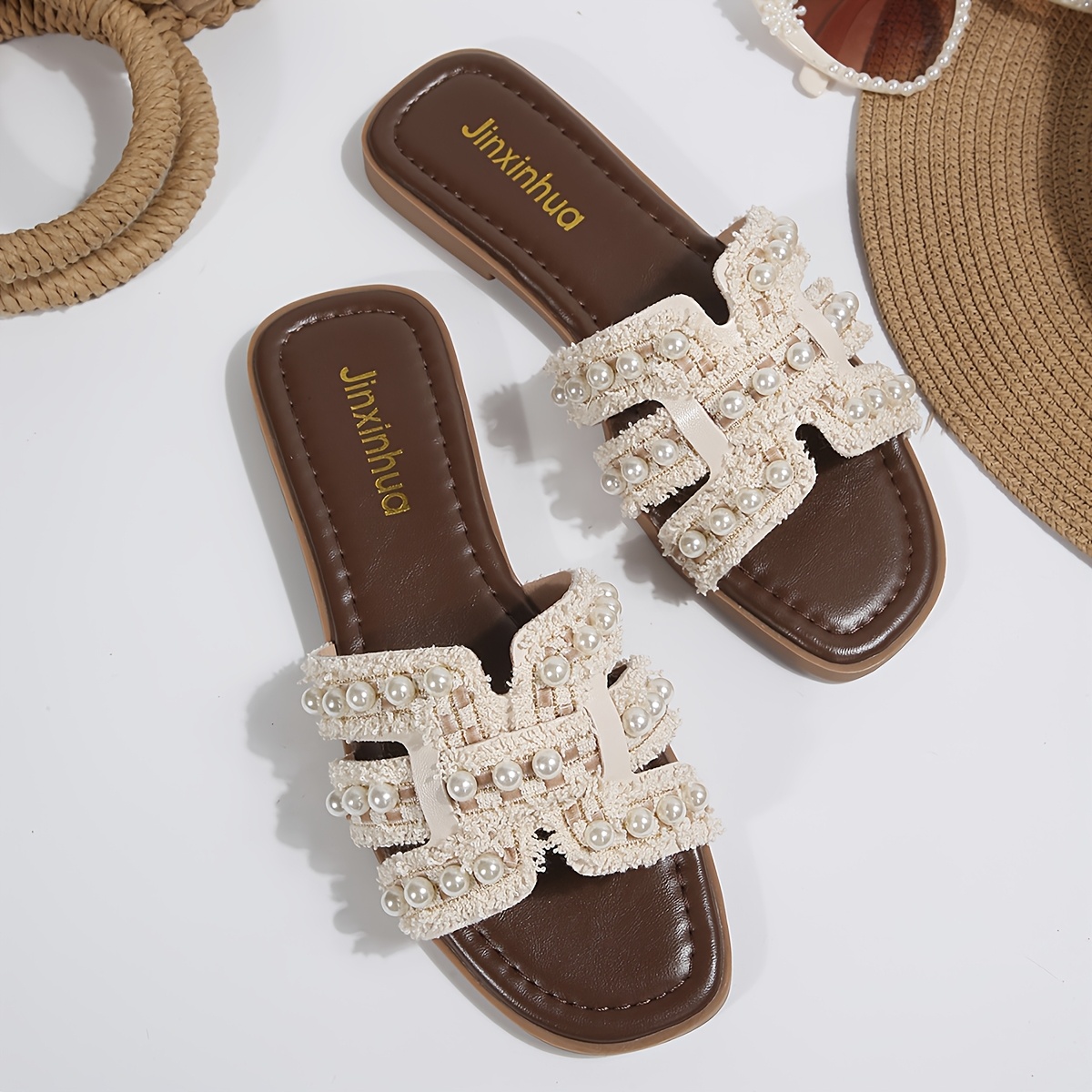 TEMU Women's Summer Slippers, Showcasing A High-end Textured Aesthetic, Suitable For Social Occasions. And Presents A Summer Slipper Look. Pair With