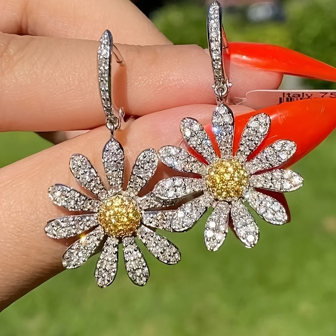 

1 Pair Of European And American Atmospheric Elegant And Versatile Earrings Sunflower Flower Draping Earrings For Parties Daily Engagement Gifts