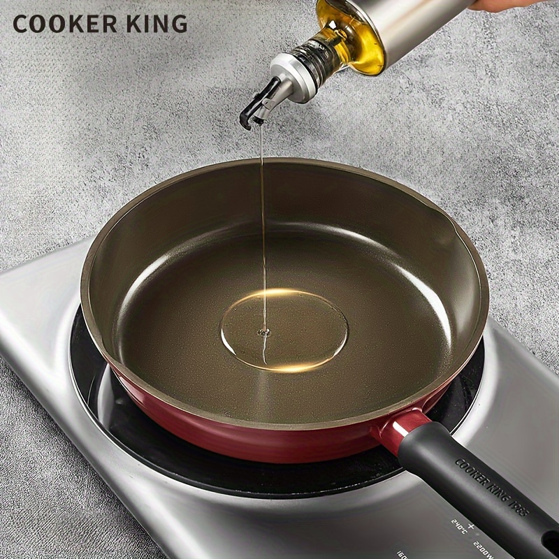cooker king 1개 티타늄 코팅 논스틱 프라이팬 - 건강, 무화학 요리, ptfe &   프리, 스크래치 방지, 인덕션 및 모든 조리대 호환, 쉽게 붓는 에르고노믹 핸들이 있는 알루미늄 합금 프라이팬