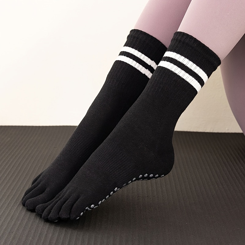 TEMU 1-pair, Solid Color 5 Toe Yoga Socks, Men's And Women's Sports Socks, Breathable Socks, Anti Wear Feet, Suitable For Outdoor Running Marathon,