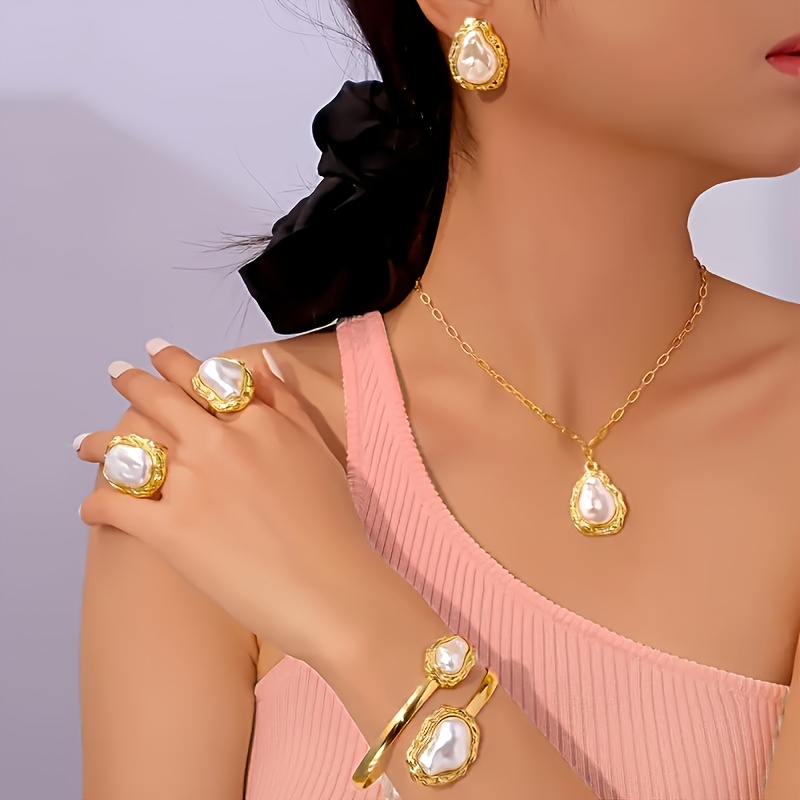 6Pcs Retro Style Fashionable Unique Pearl Jewelry Set