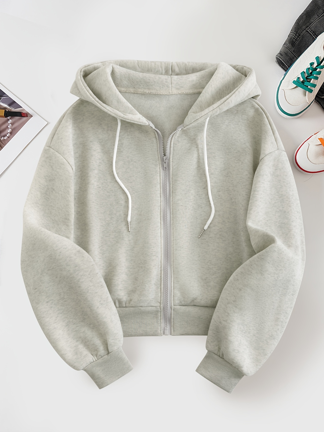 Short Hooded Sweatshirt with Creative Handwritten Print