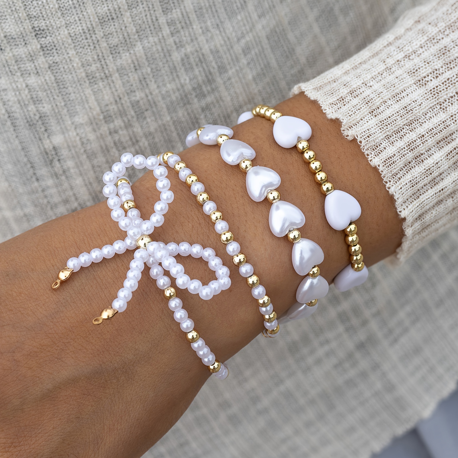 

4pcs Chic & Simple Bowknot & Heart Beaded Bracelet Set - Faux Pearl Accents, Perfect For Casual Attire Or Gifting