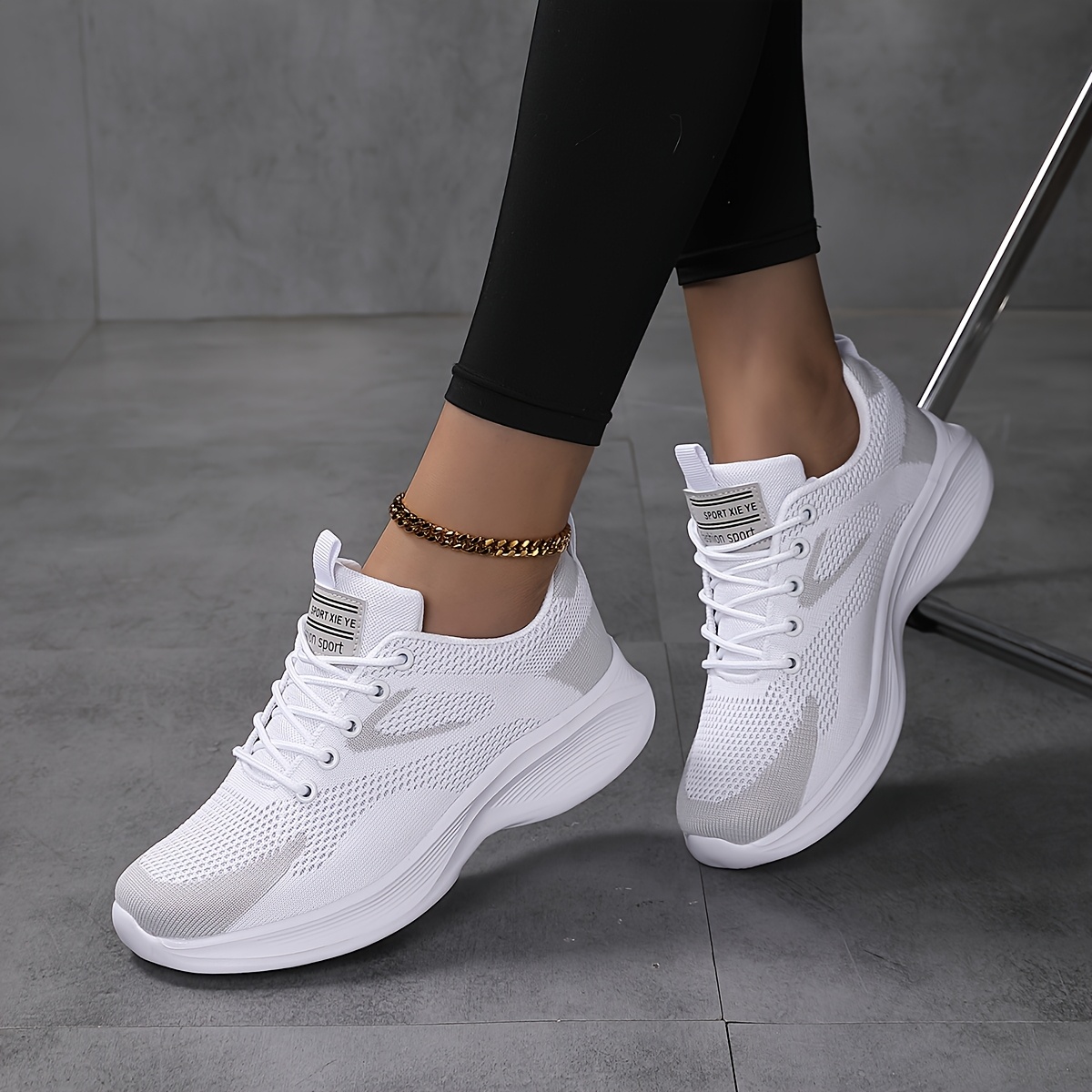 Women's Lightweight Minimalist Low-Top Knit Sneakers