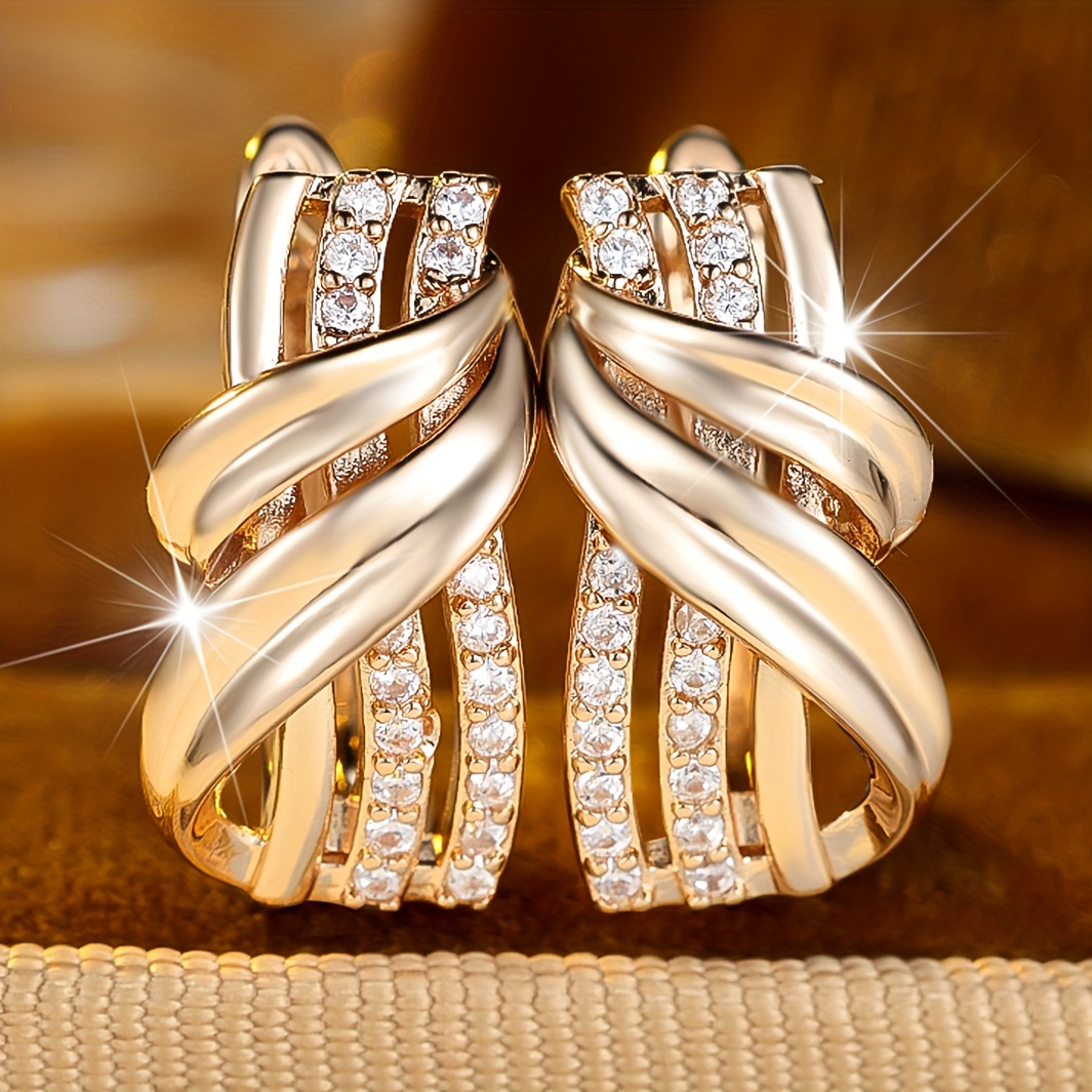 E-shop Ein stylisches und elegantes klassisches Vintage-Ohrring-Set mit weißen synthetischen Zirkonia, für Partys, Hochzeiten und den , ein