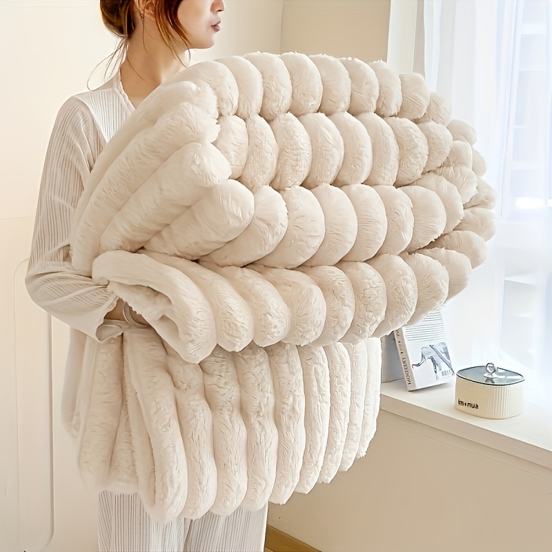 Striped Luxury Bed Blanket, Soft and Comfortable
