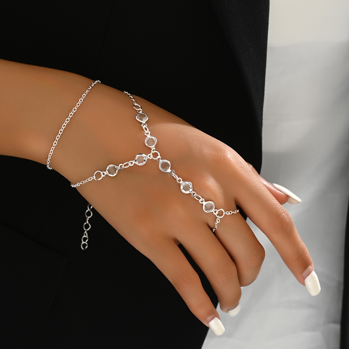 

Ensemble élégant de bracelets de doigts en cuivre avec strass de style bohème pour femmes - Bijoux polyvalents pour tous les jours et les fêtes