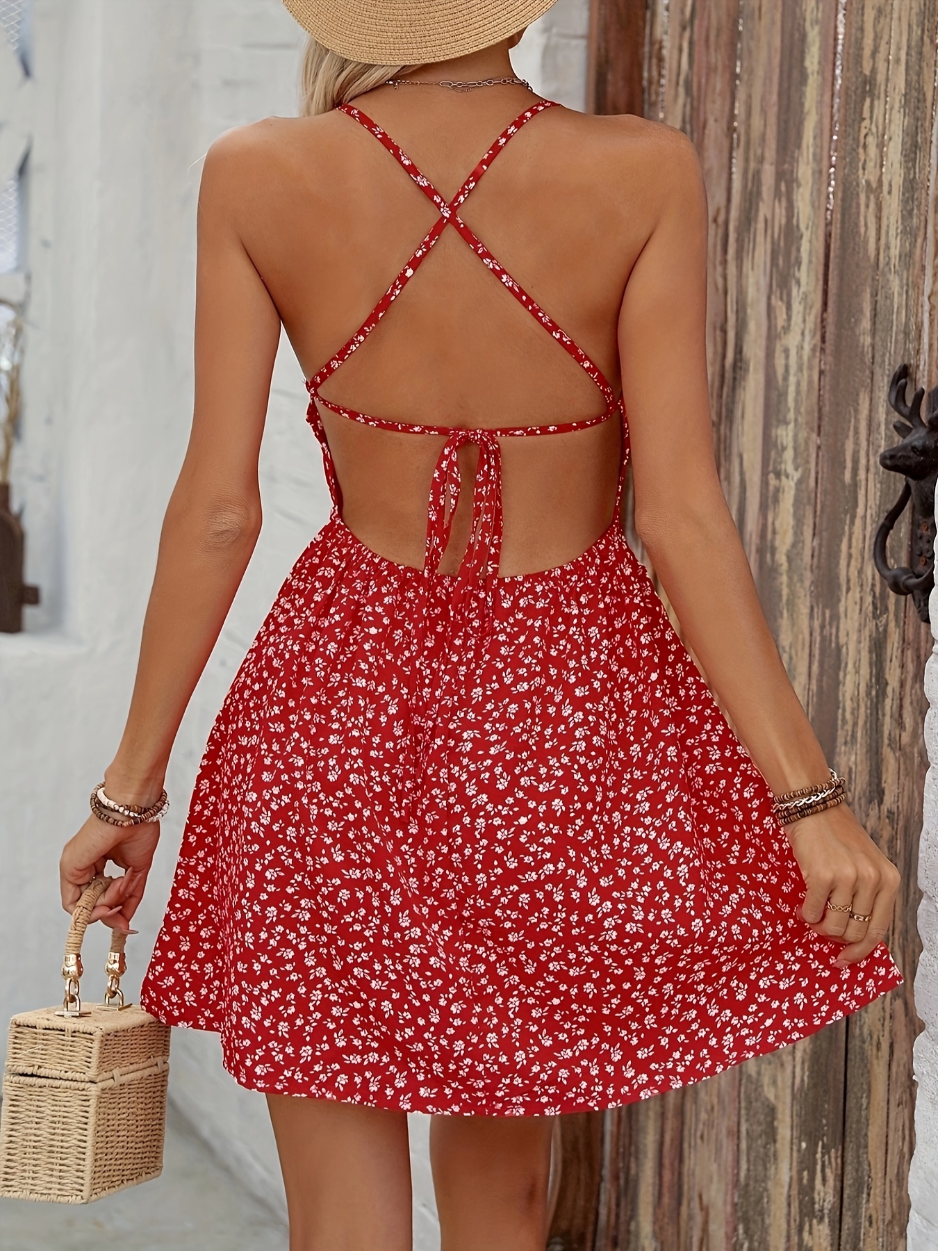 Women'S Elegant Backless A-Line Dress - Sexy Red Floral Print Short Skirt, Backless Design, Perfect for Spring/Summer Vacations, Casual Summer Dress | Floral Print Dress | Aline Silhouette, Cute Summer Dresses
