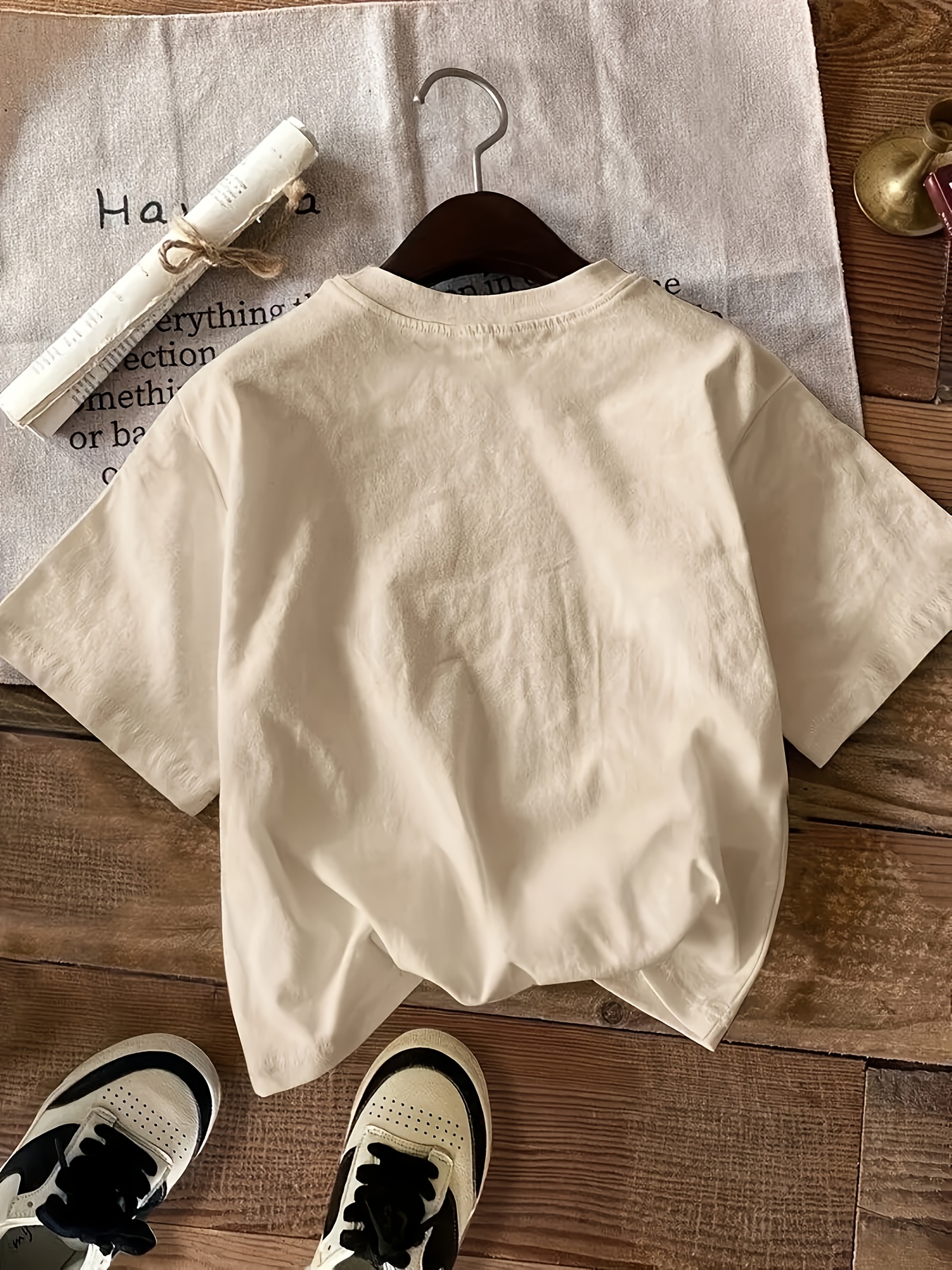 Women'S Casual Crew Neck T-Shirt with Cute Cartoon Print, Short Sleeve, Regular Length, Slight Stretch Fabric, Pink Tigger Design, Soft Polyester Material, Perfect for Casual Attir