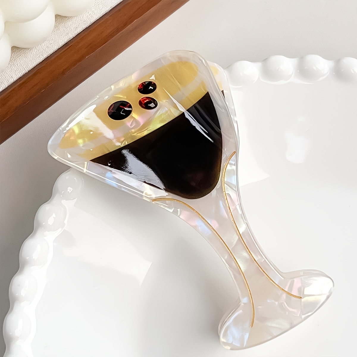 TEMU 1pc Of Creative Wine Glass-shaped Hair Clip, Iridescent Shell Pattern Hair Clip, Smooth And Shiny Surface, Does Not Hurt Scalp Or Hair, Suitable