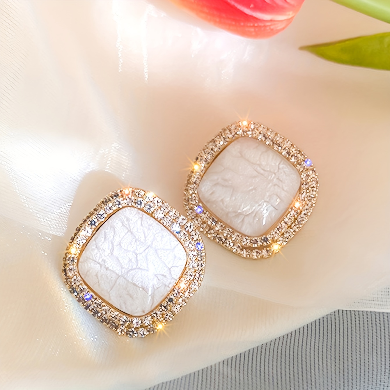 Image of Elegant Square Rhinestone Stud Earrings For Women, 1 Pair Vintage And Minimalistic Style Fashion Ear Jewelry