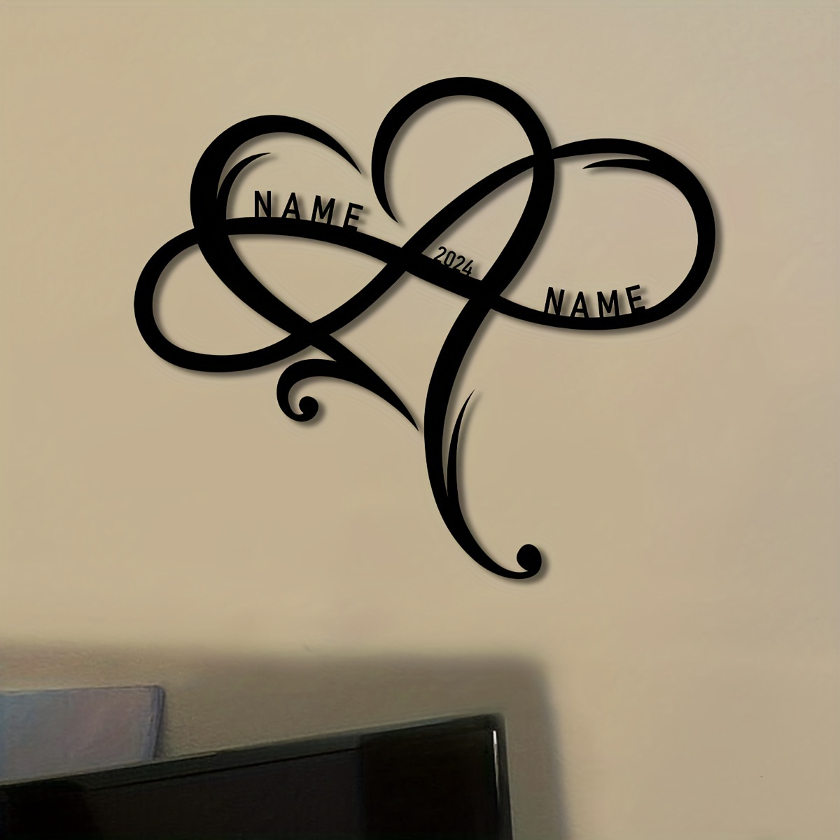 

1pc Customized Name And Year Unique Infinity Hearts Metal Wall Decor, Great For Home, Wedding, Bedroom, Living Room And Outdoor Decor, Geometric Hollowed Out Love Shapes Sign, Perfect Gift For