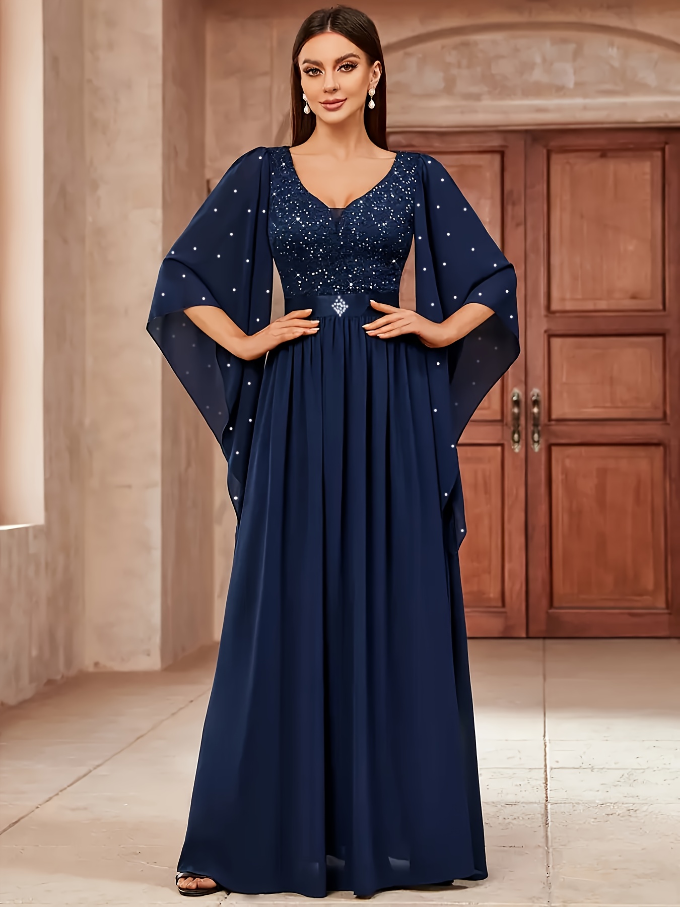 Elegant Women's V-neck Lace-trimmed Chiffon Banquet Gown, Suitable for Parties, Dinners, and Weddings