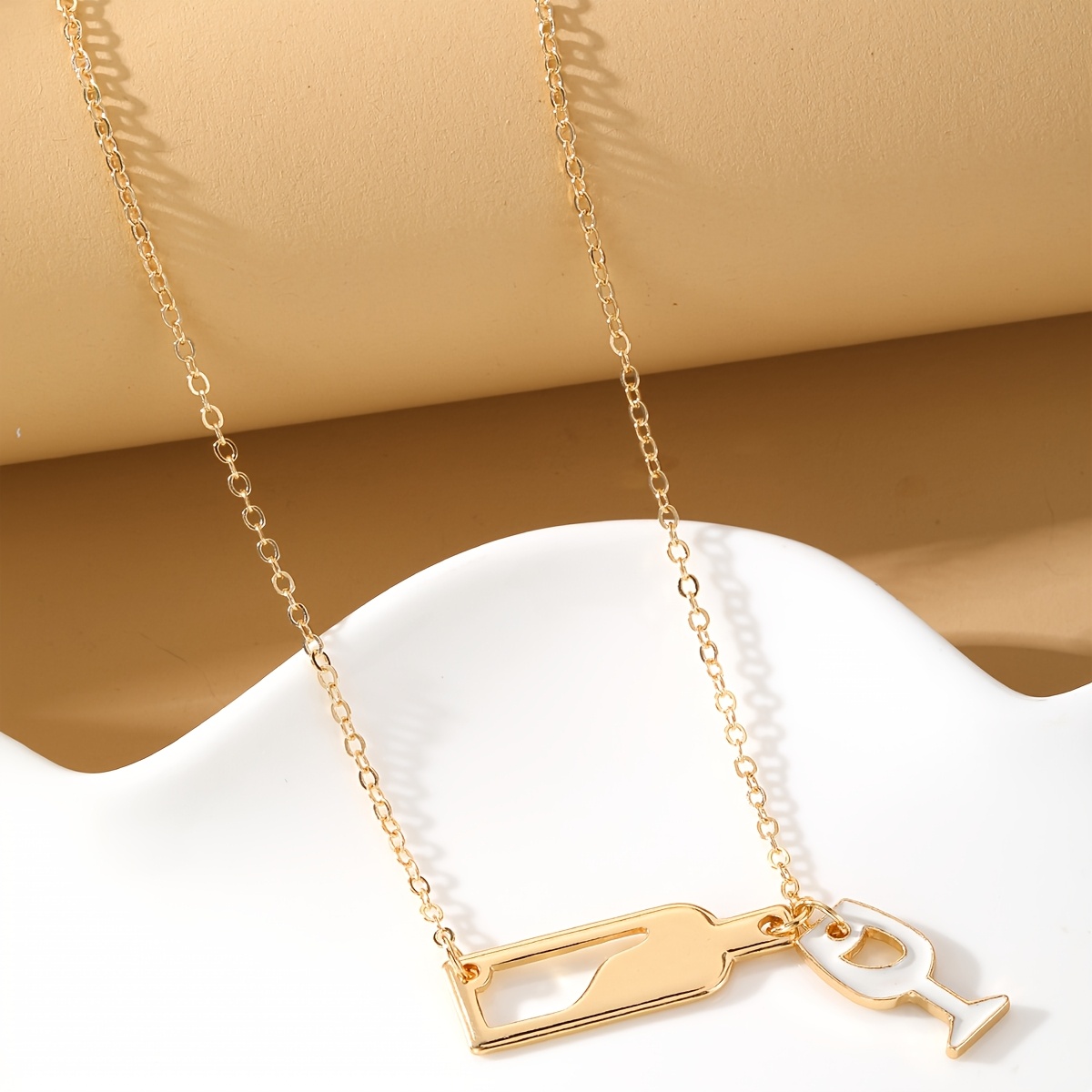 TEMU Vintage Style Women's Minimalist Golden Trendy Wine Glass Pendant Necklace, A Chic Collar Chain Holiday Gifts