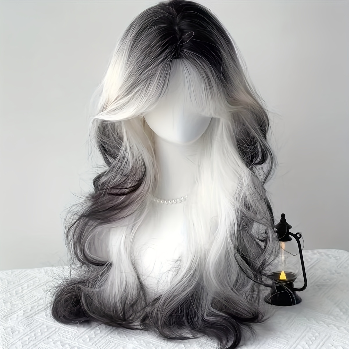 Image of 20-inch Women's Wig With Features Such As Bangs, Large Wavy And Long Curls Gradient Color. It Has European And , Fashionable And Elegant, Suitable For Daily Gatherings And Festivals