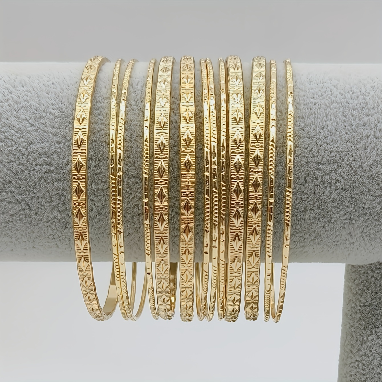 

13pcs, Vintage & Style, Golden Texture Pattern Stacking Bangle Set, Fashion Temperament Accessory For Dance & Holiday, Idea Gift