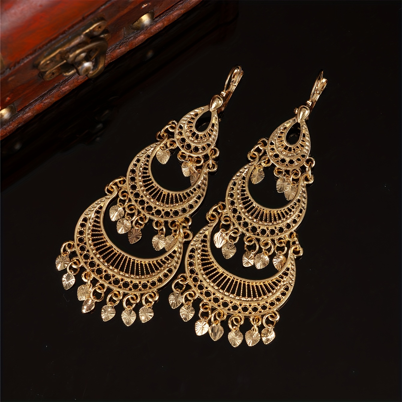 E-shop 1 Paar Retro Legierung KC Vergoldenete Halbmond Hohle Herzförmige Quasten Damenohrringe Geeignet für Braut Hochzeit Ramadan Festival Tragen