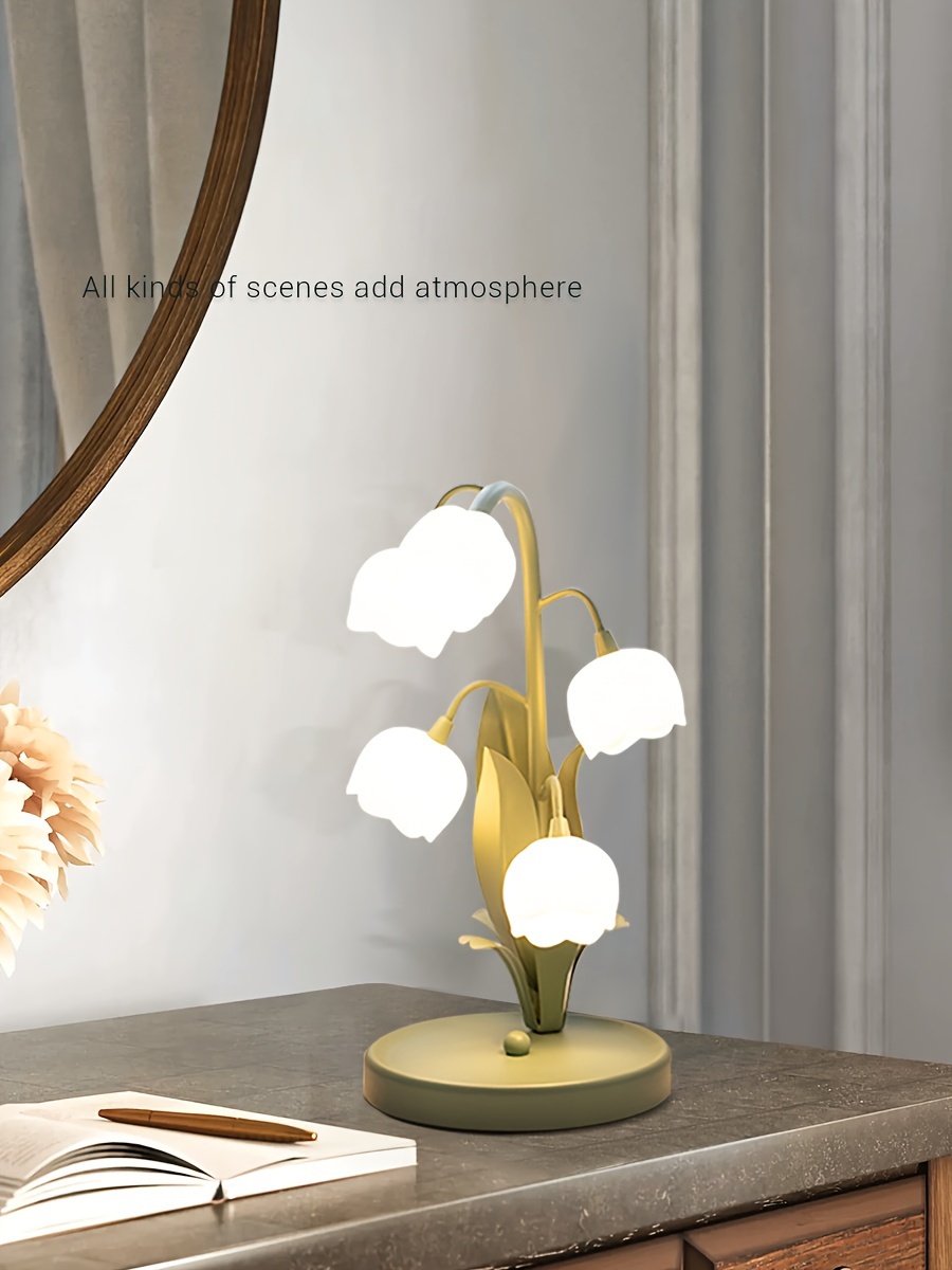 Retro Bedside Lamp Flower Table Lamp Living Room Bedside details 3