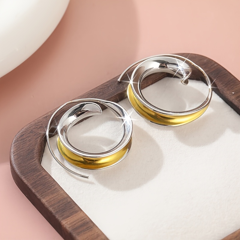 Women's Retro Bohemian Curly Spiral Two Tone Earrings