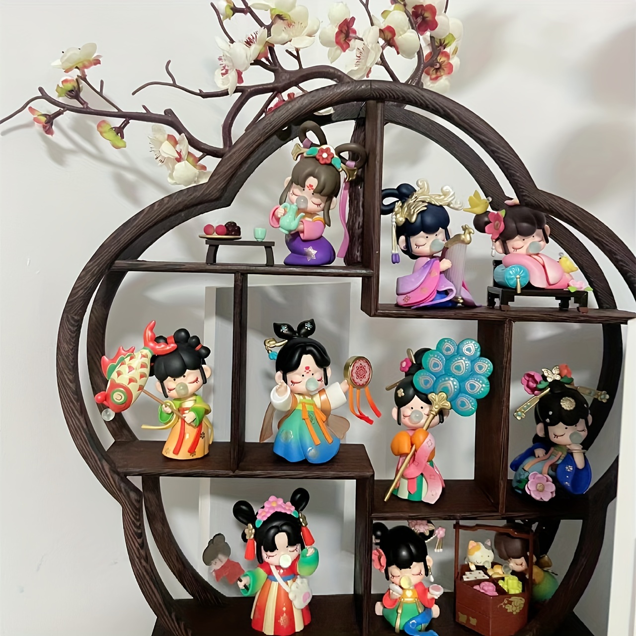 

Traditional Chinese Culture Collectible Figurines Set, Plastic Party Decorations, Tang Dynasty Style, Electricity-free Display