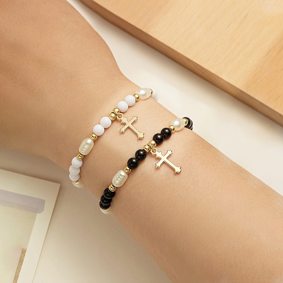 2pcs Set Black And White Beaded Cross Pendant Double-layer Women's Bracelet, Suitable For Holiday Gifts