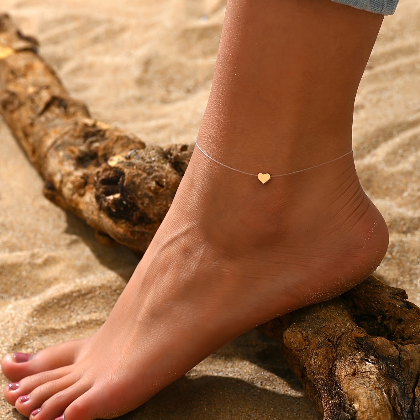 

An Elegant And Stylish -shaped Anklet.