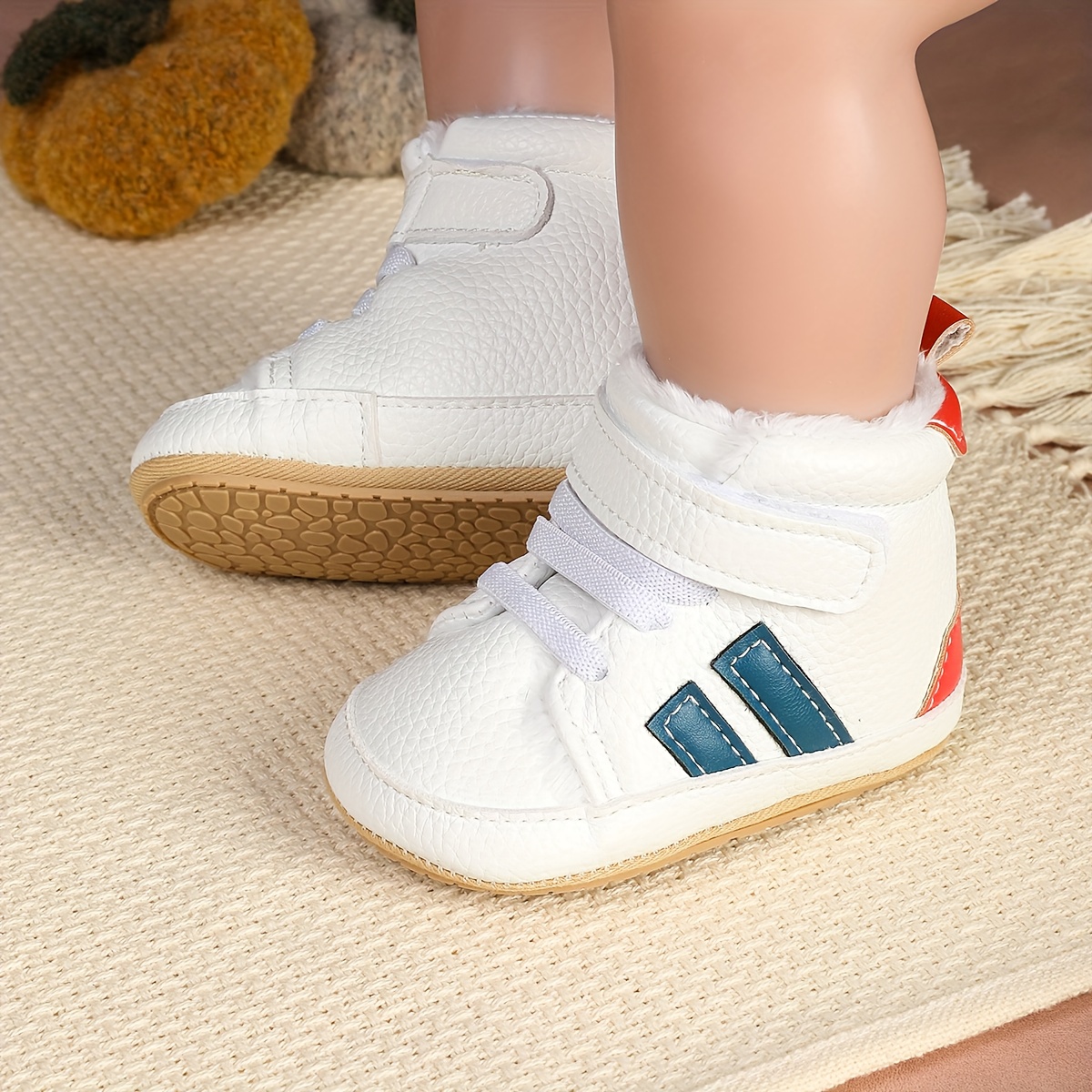 A Pair of New Autumn And Winter Unisex Warm Fleece Sports Casual Shoes, Easy Solid Color Outdoor Walking Shoes for Toddlers