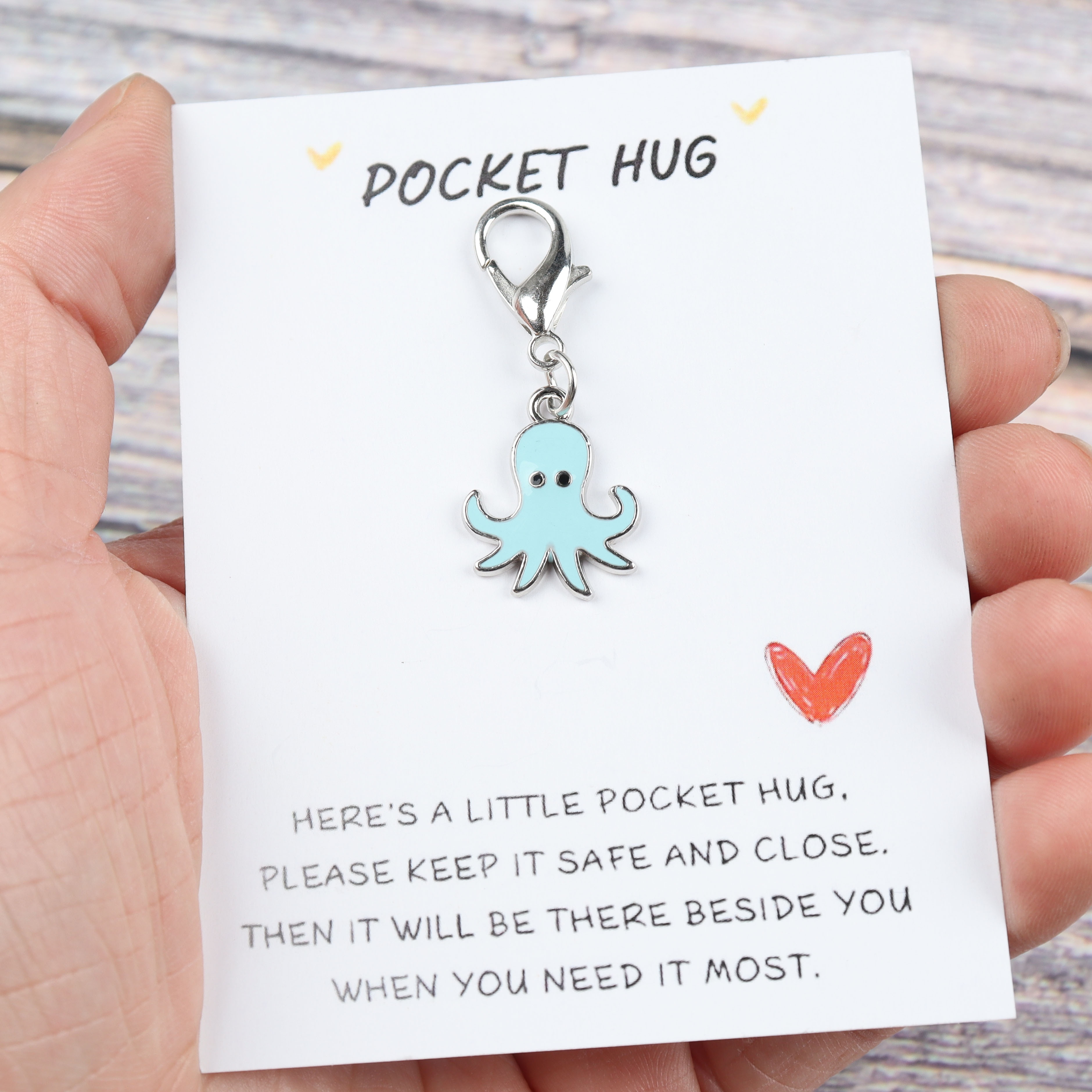 

1pc Pocket Hug Card Gift, Mini Octopus Keychain For Men, Bag Accessories Pendant