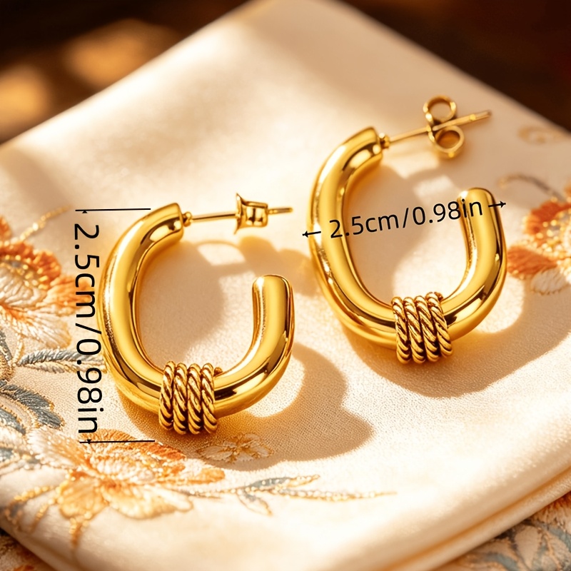 Women's Retro Twisted Pattern Stainless Steel Earrings, Light Luxury
