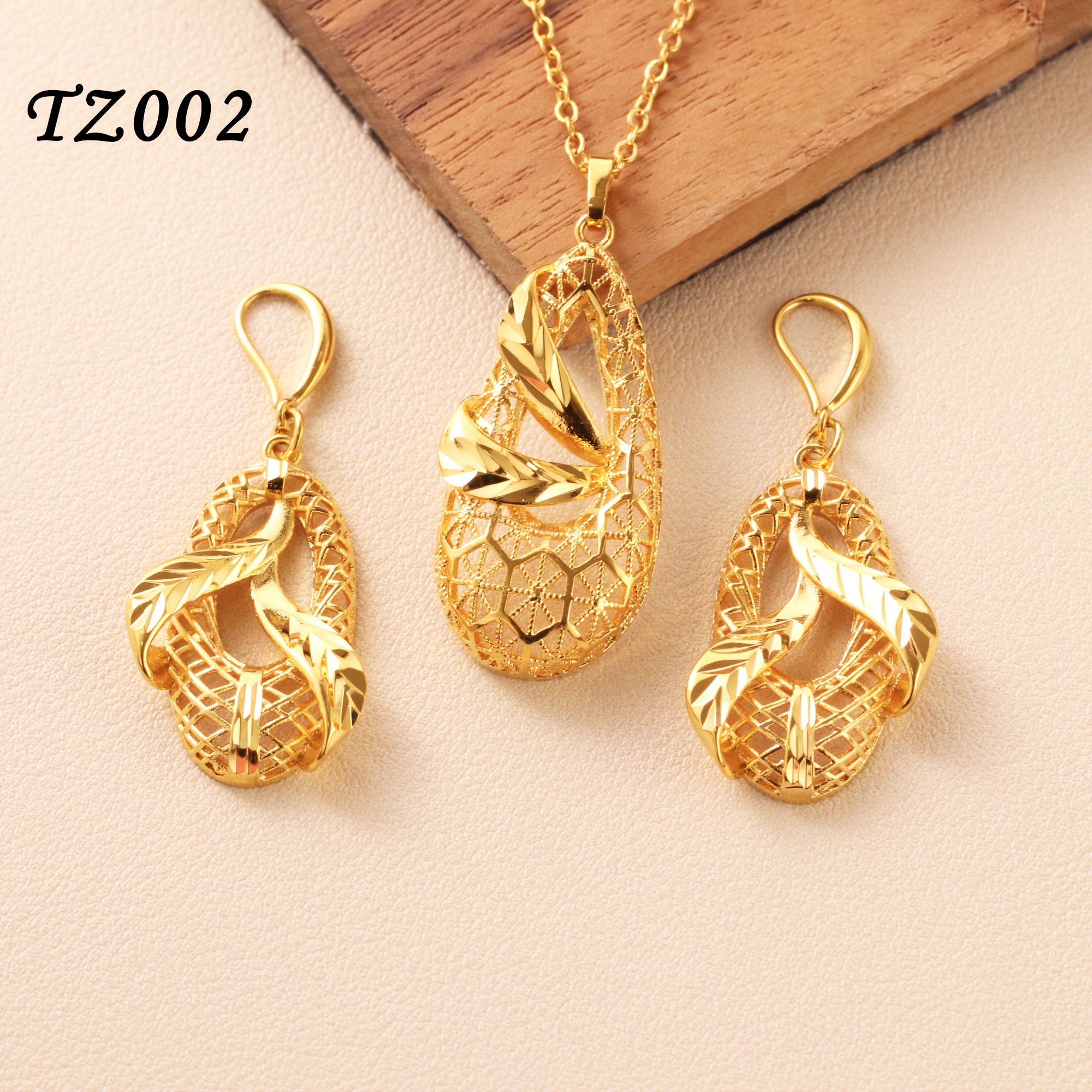 Image of [ 2pcs Set ] 925 Silver Geometric Earrings Necklace Fashionable And Exquisite Carving Christmas Valentine's Day Birthday Gift For Girlfriend