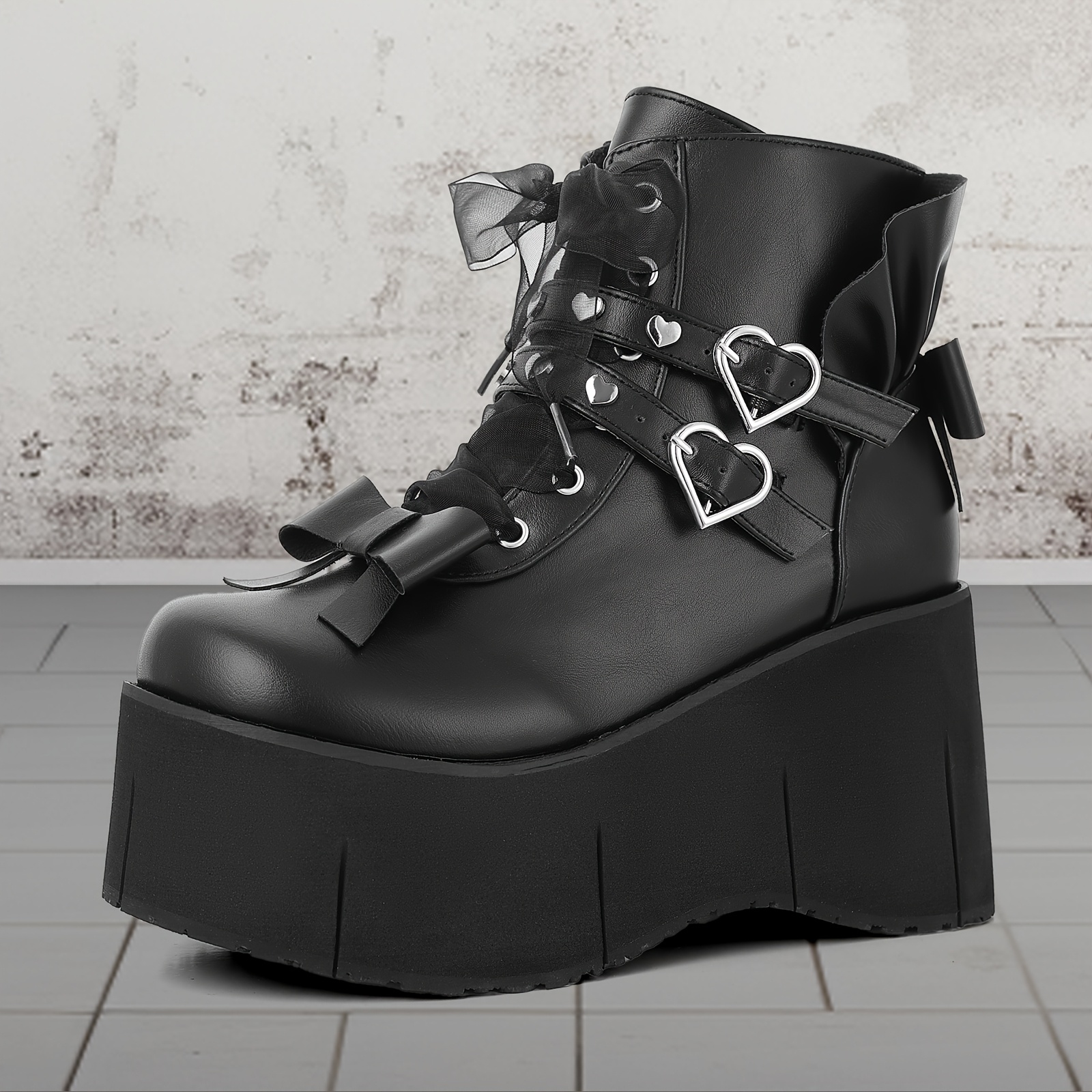 

Women's Punk Style Wedge Ankle Boots, Goth-inspired Platform , Heart Zipper Closure Motorcycle Boots