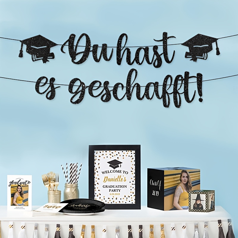 Image of 2pcs Graduation Party Decorations - " Es Geschafft!" Banner, Paper Decor For & Bachelor's Graduation, Ideal For Room Or Garden Celebrations, No Power Needed, Graduation Party Decorations